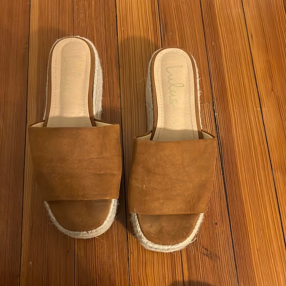 Lulus Caramel platform Slide   Size 7
